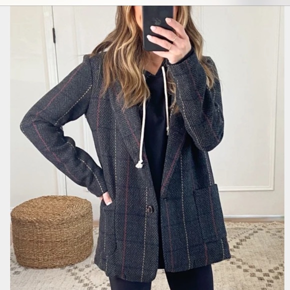 TALULAH Jackets & Blazers - Plaid Blazer Never Worn Free Shipping!